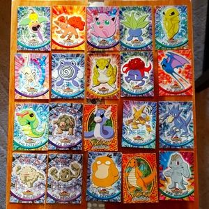 TOPPS POKEMON CARDS